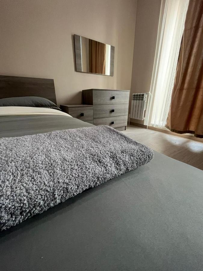 Appartement In Yerevan Bagian luar foto