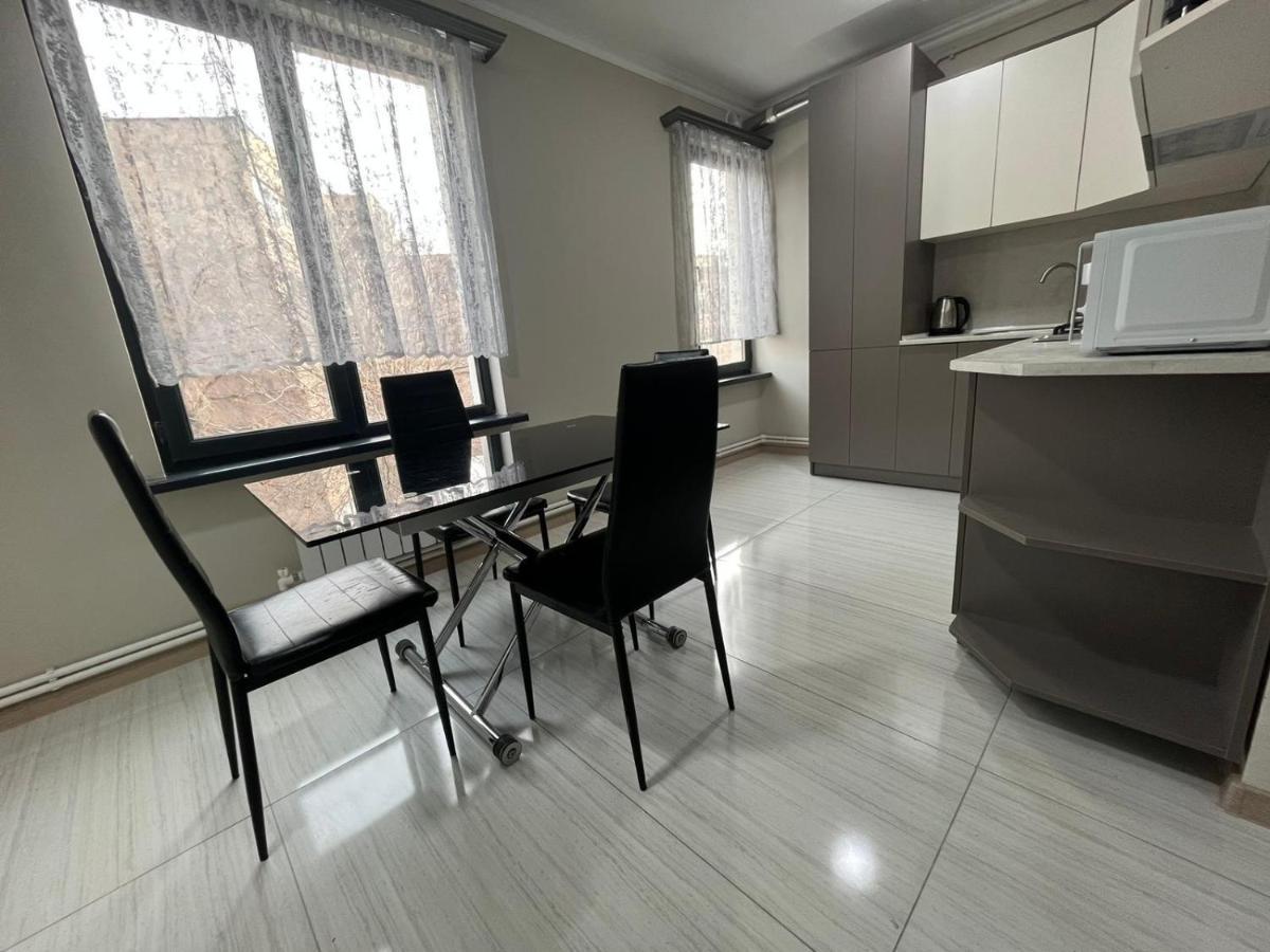 Appartement In Yerevan Bagian luar foto