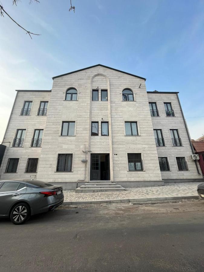 Appartement In Yerevan Bagian luar foto