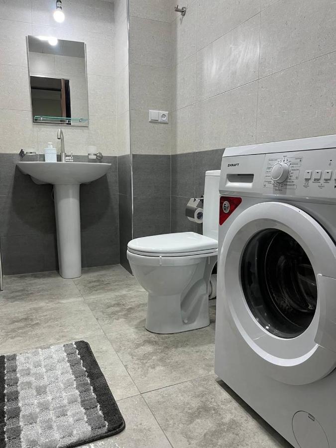 Appartement In Yerevan Bagian luar foto
